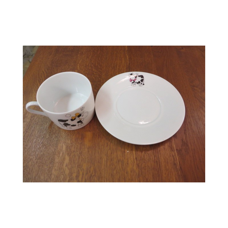 TASSE A DEJEUNER ET SOUCOUPE MOTIF "VACHES"